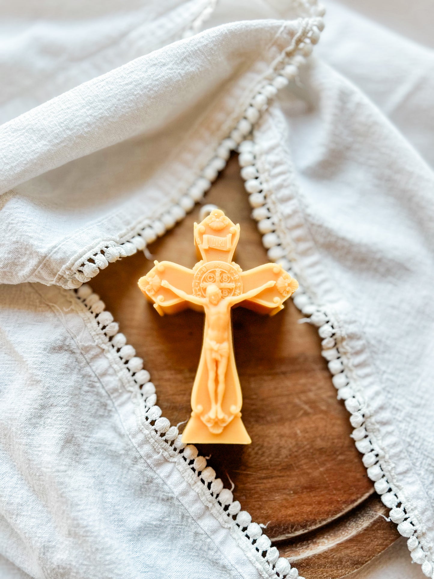 Jesus Christ Crucified Beeswax Candle