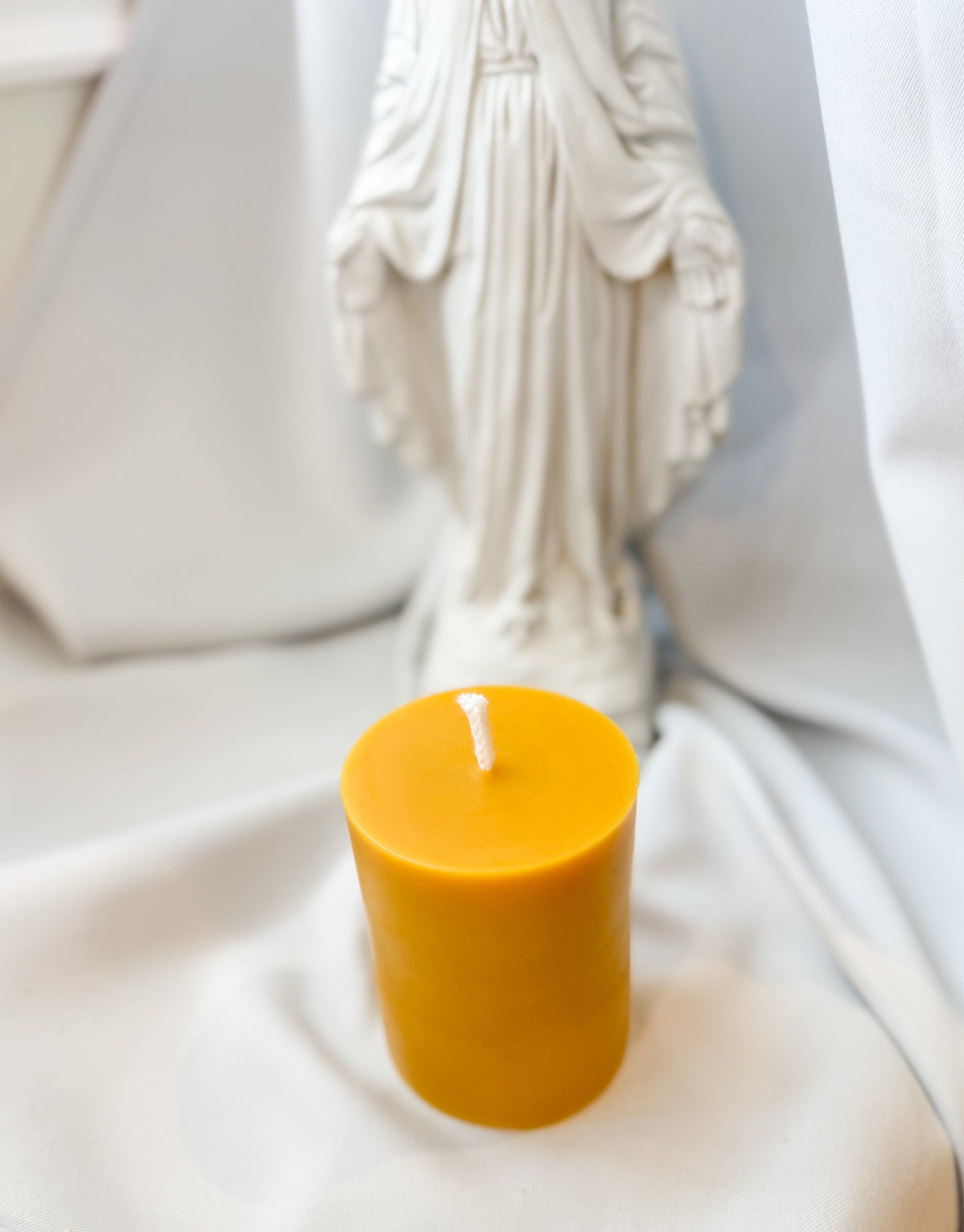 Beeswax Pillar Candle (390 grams)