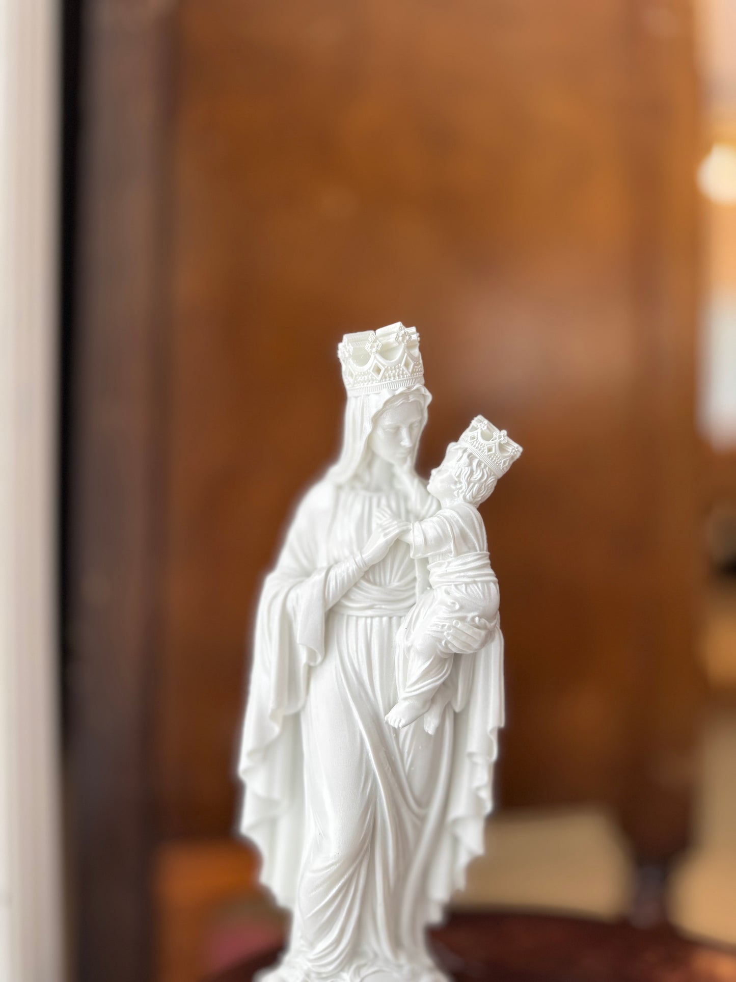 Regina Caeli Statue