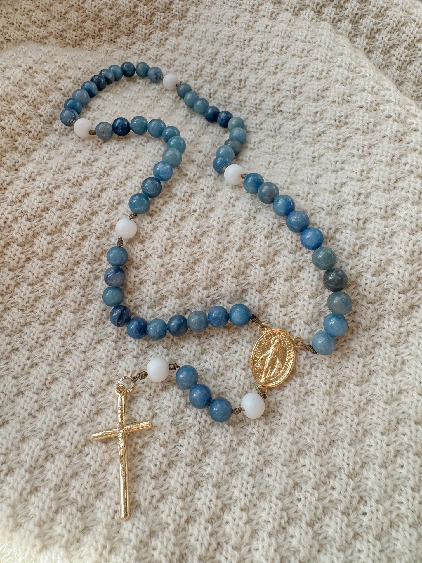 Mary’s Mantle Rosary