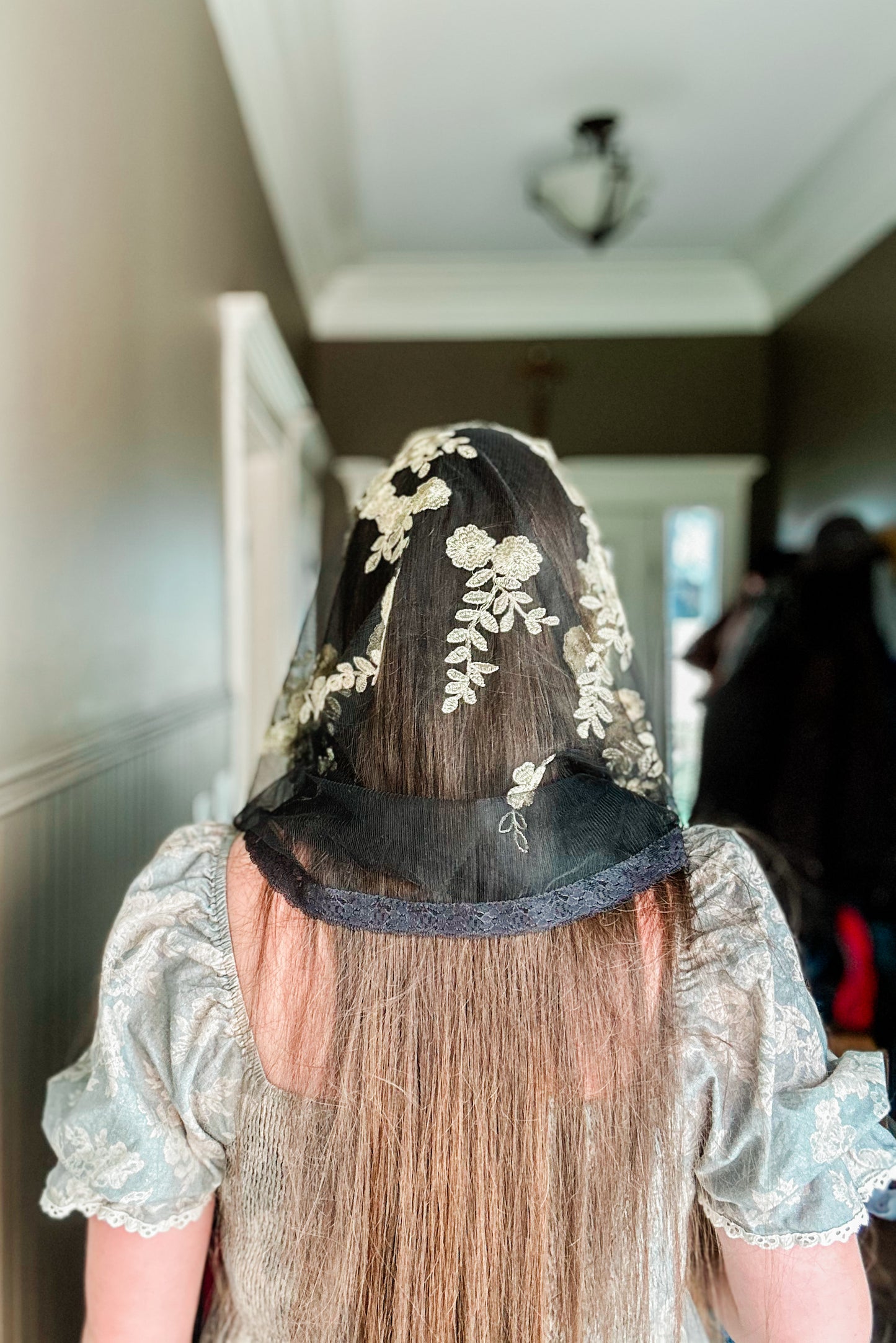 Black & Gold Lace Mantilla