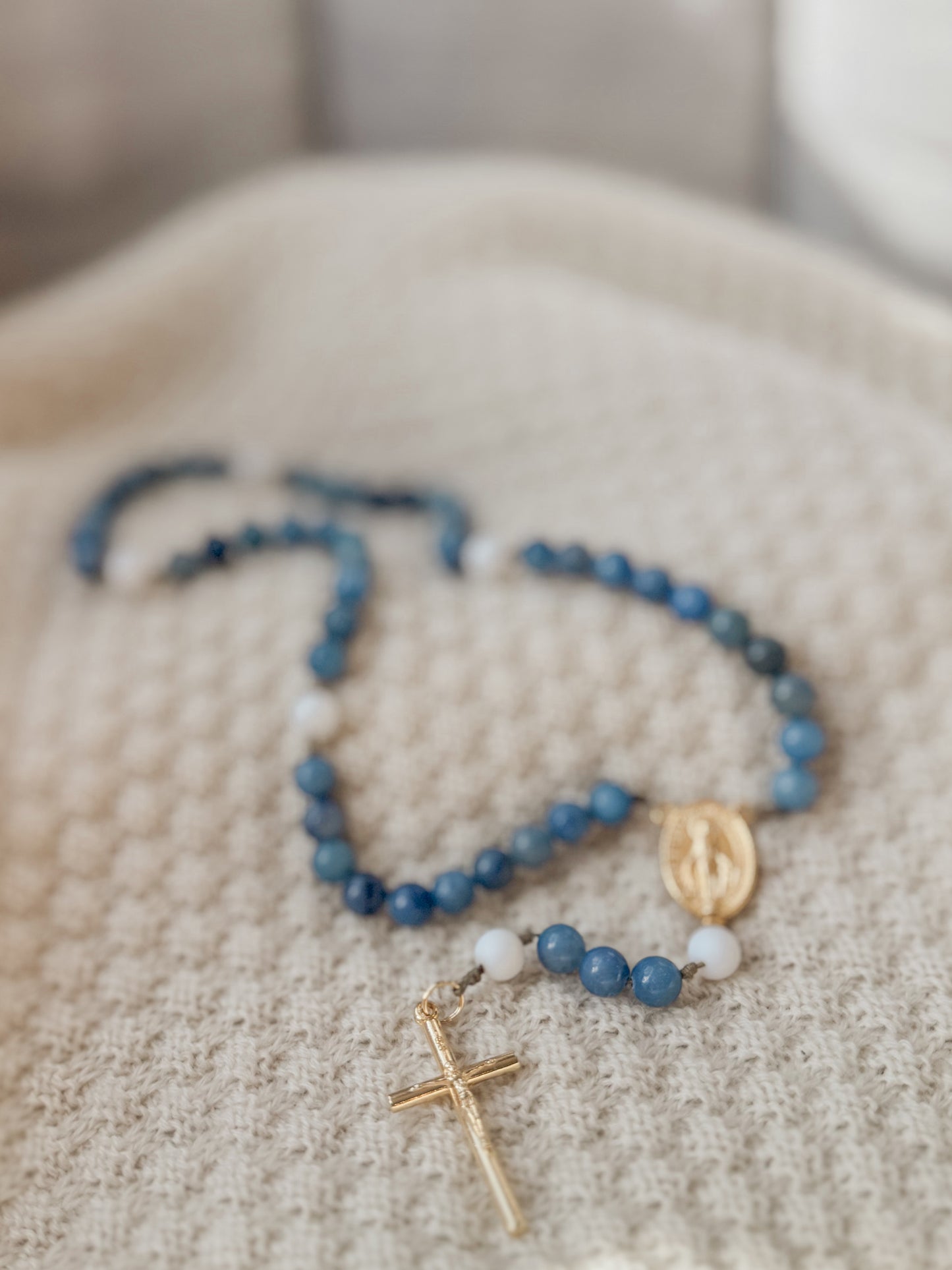 Mary’s Mantle Rosary