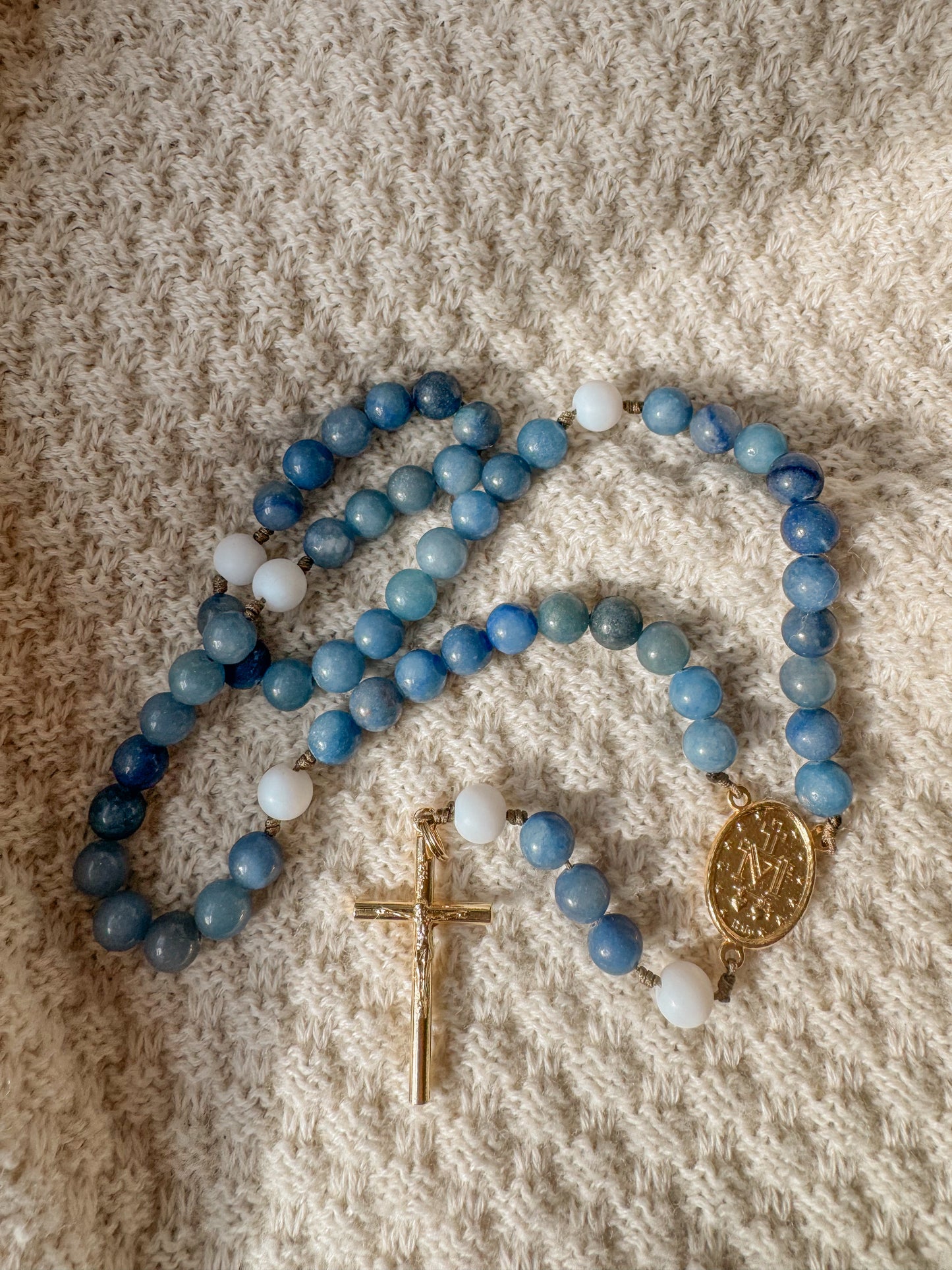 Mary’s Mantle Rosary