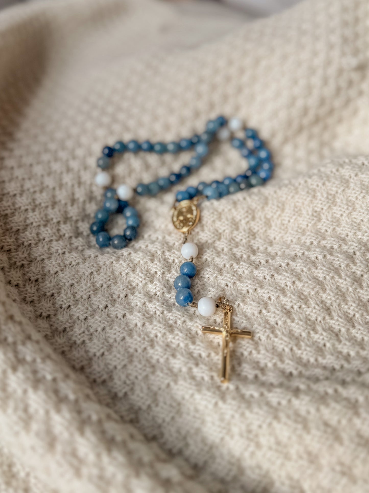 Mary’s Mantle Rosary