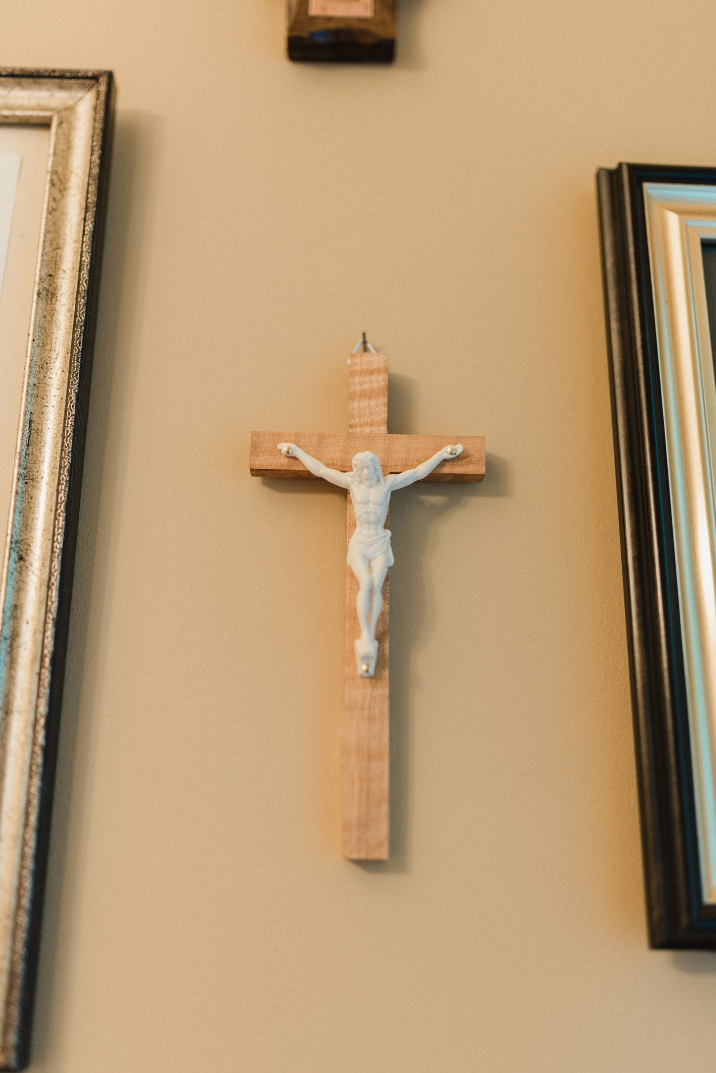 Small Wooden Crucifix - Curly Maple