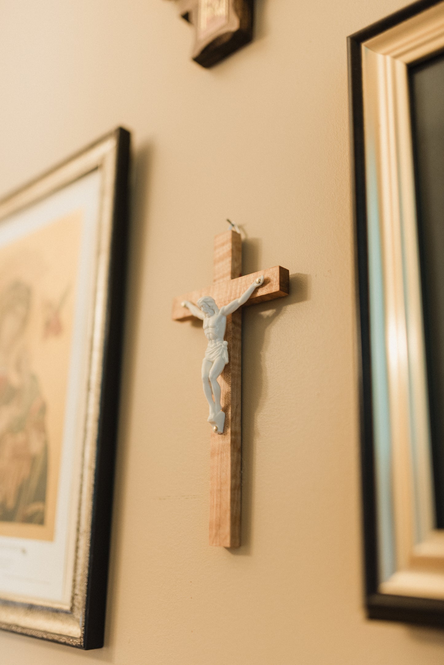 Small Wooden Crucifix - Curly Maple