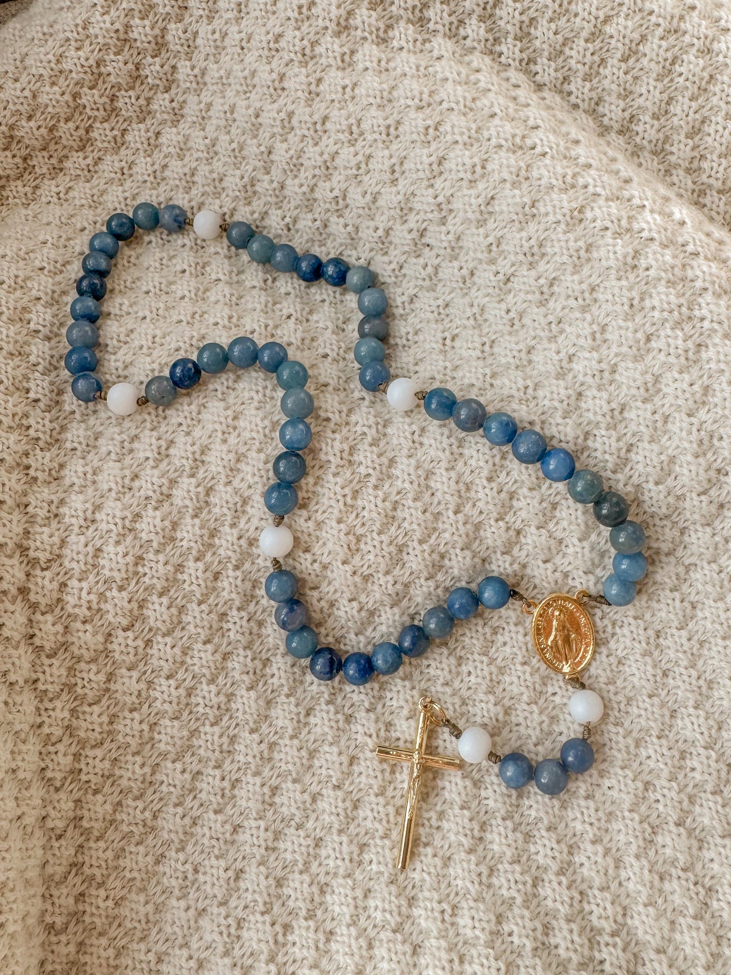 Mary’s Mantle Rosary