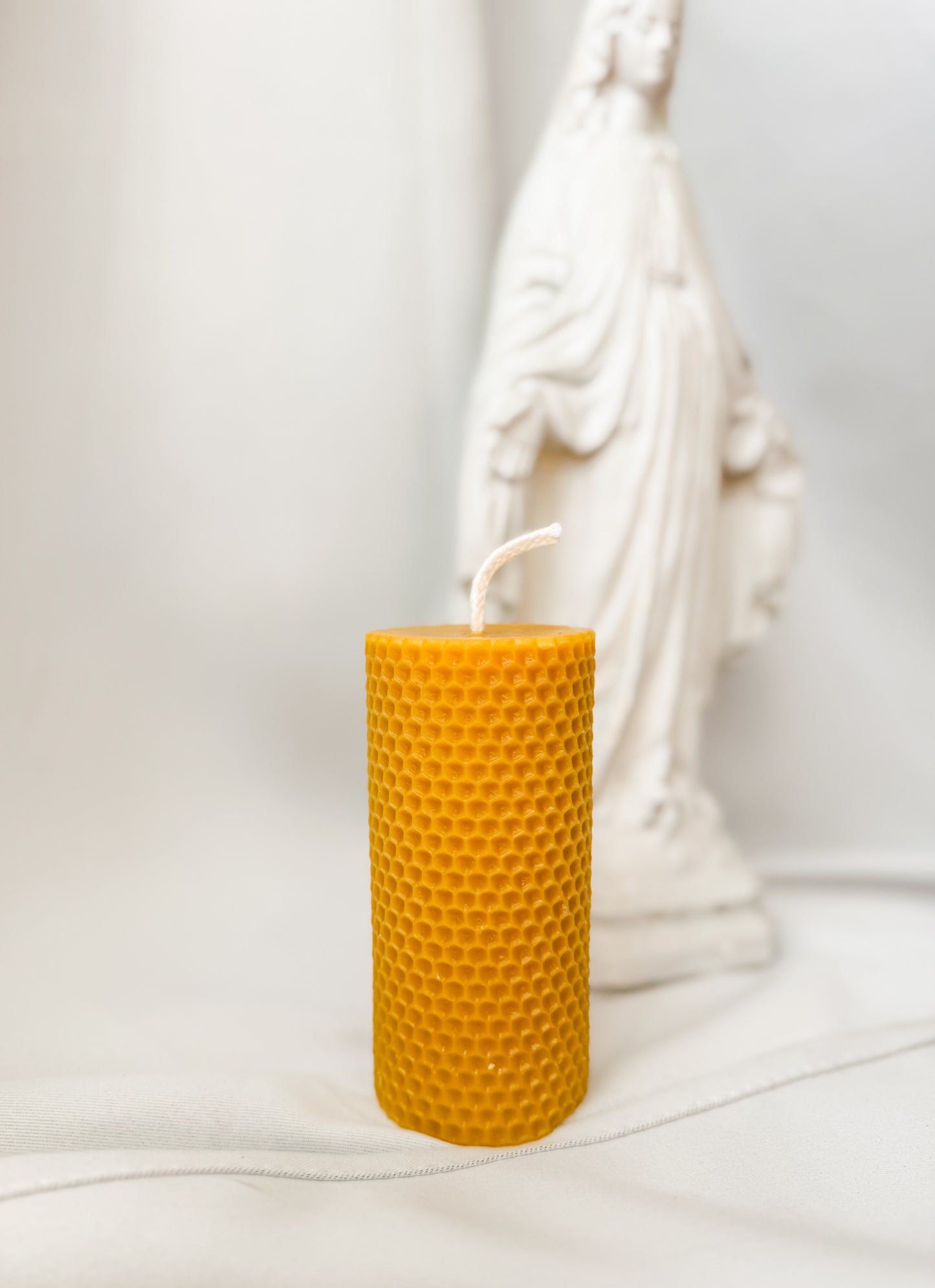 Beeswax Honeycomb Pillar Candle (290 grams)