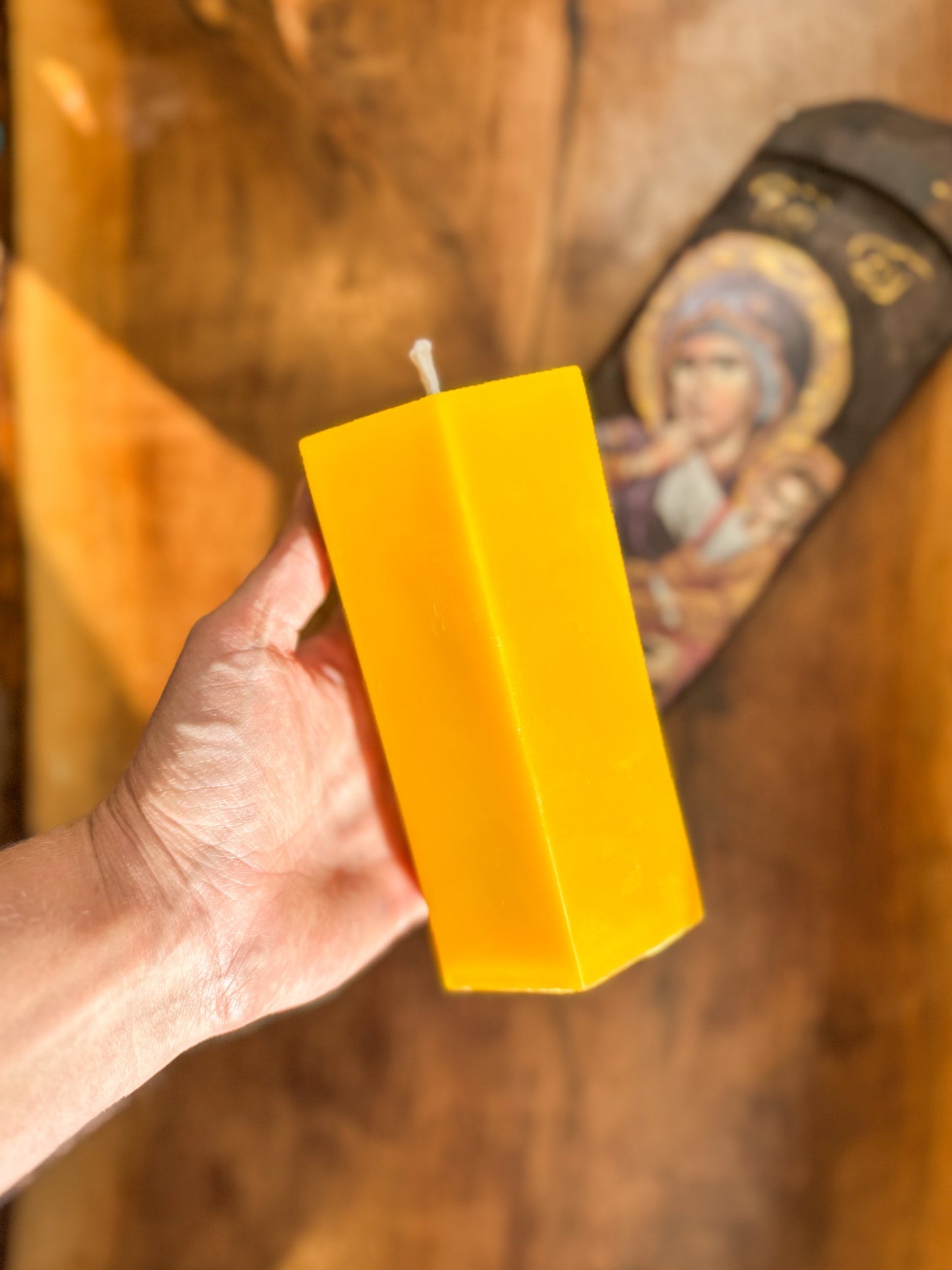 Beeswax Hexagon Pillar Candle (560 grams)