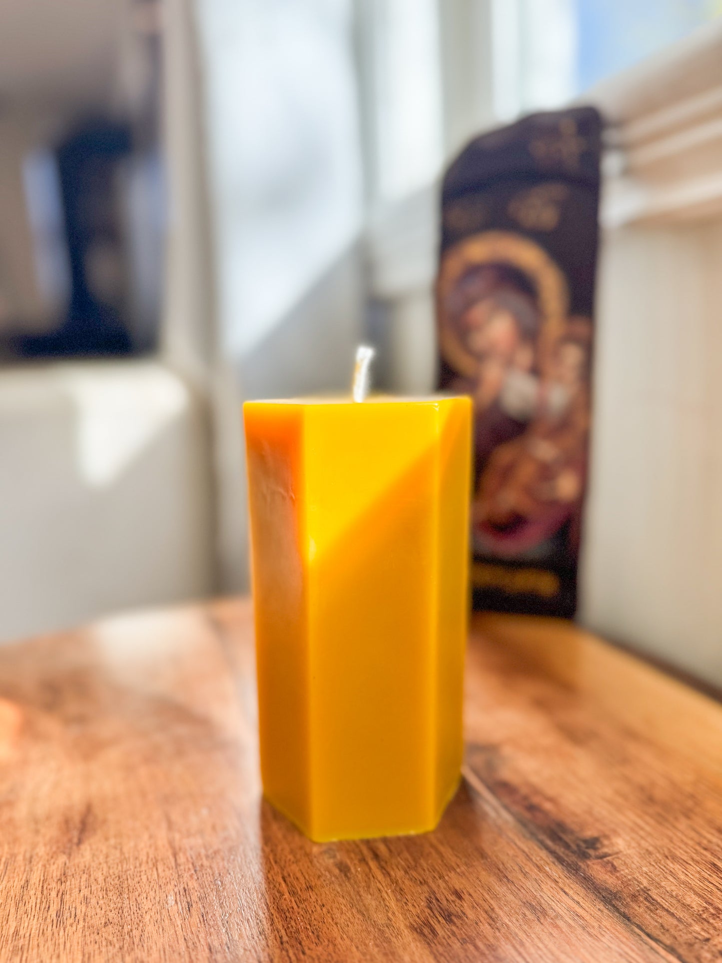 Beeswax Hexagon Pillar Candle (560 grams)