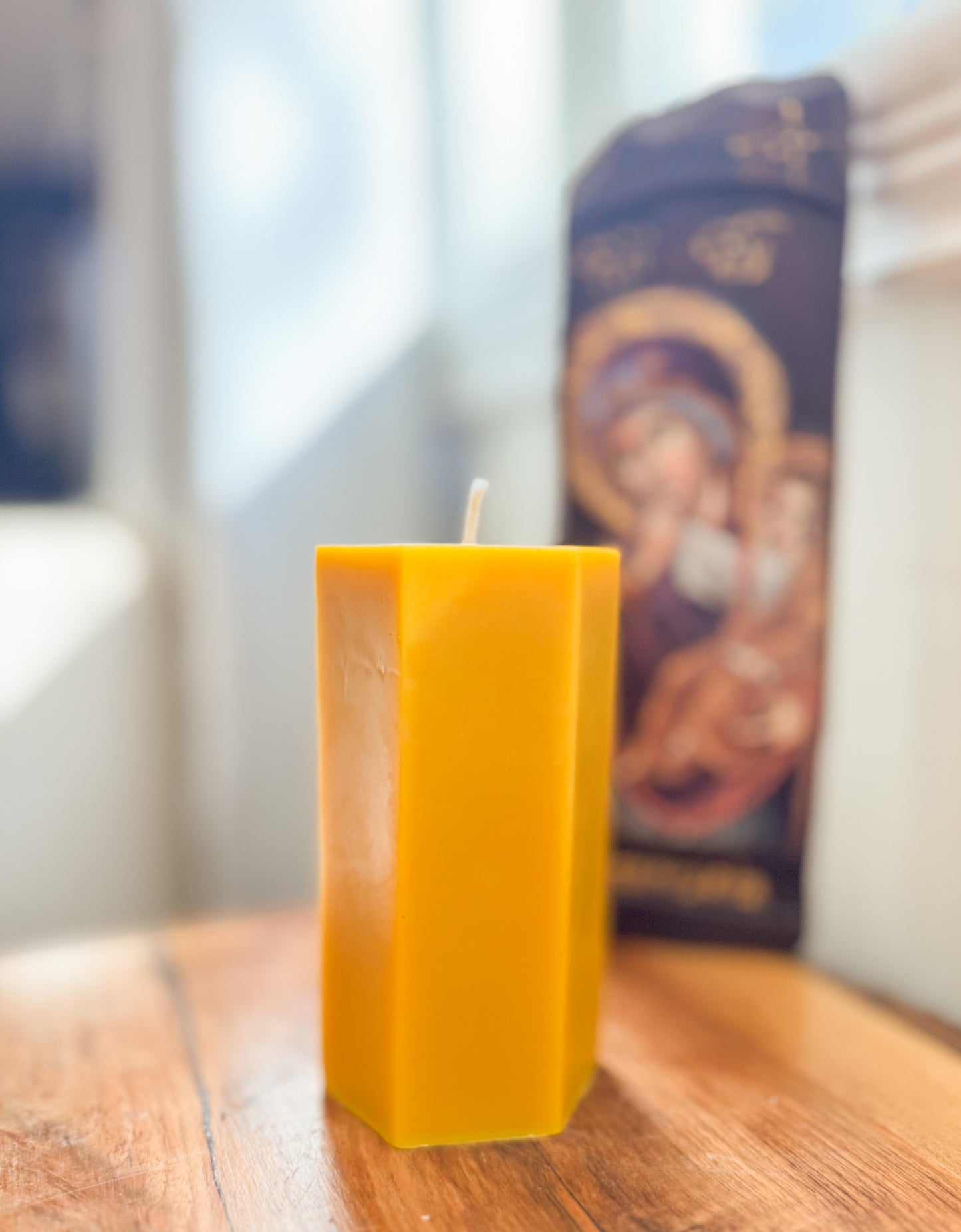 Beeswax Hexagon Pillar Candle (560 grams)